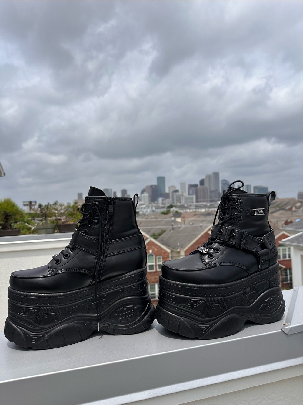 Japanese Black Platform Boots - Picture 2 of 11
